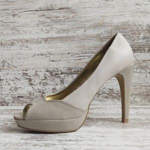 Rampage Gray Taupe Peep Toe Pumps